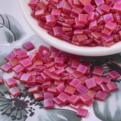 MIYUKI TILA Beads
