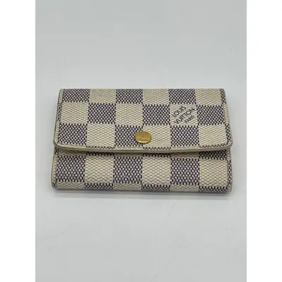 Pre-owned LOUIS VUITTON coated canvas small leather goods PRELOVED Monogram 6 Key Holder. Initials N.S inside. 9DVTCRG 110624...