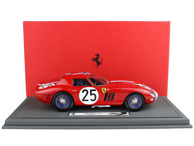 Ferrari 250 GTO #25 Innes Ireland - Tony Maggs 24 Hours of Le Mans (1964) with DISPLAY CASE Limited Edition to 200 pieces W...