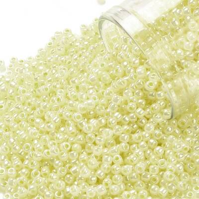 TOHO Round Seed Beads
