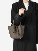 Women's Fashionable Solid Color Leather Handbags, Textured Handbag, Casual Versatile Cowhide Bag for Daily Used, Trendy All-m...