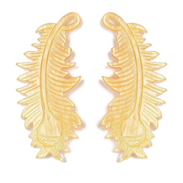 Natural Yellow Shell Carved Pendants