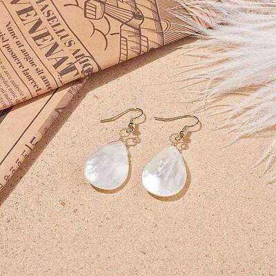 Natural Shell Teardrop Dangle Earrings