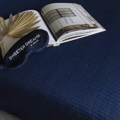 Coverlet | Size: Full/Queen | Color: Marine | Touch: Sateen