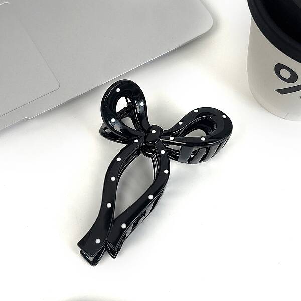Plastic Claw Hair Clips