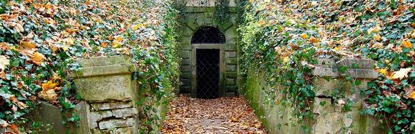 Tracing a 16th-Century Water Supply Tunnel