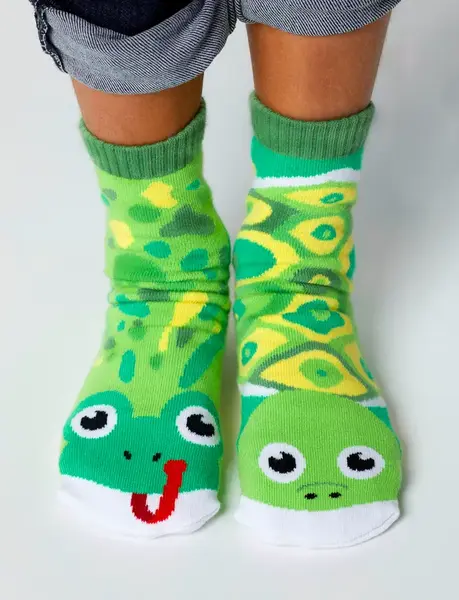 KIDS FROG & TURTLE NO SLIP SOCKS | Size: KIDS SMALL