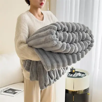 Solid Color Fluffy Blanket, 1 Count Soft Comfortable Cozy  Warm Throw Blanket, Air-conditioned Room Warm Nap Blanket for Home...
