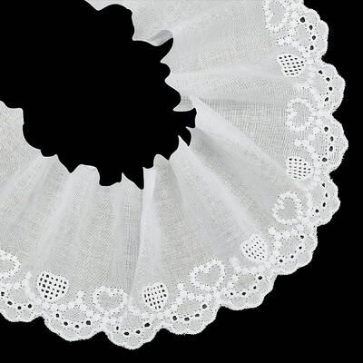 US 7.5 Yards Flat Cotton Embroidery Heart Ribbon
