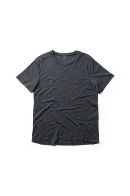 M's Activist Tee | Color: true black | Size: S