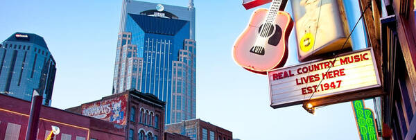Downtown Nashville: Honky Tonks, History and Country Music