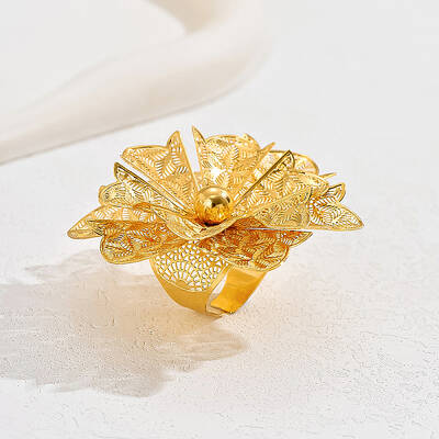 Luxurious Iron Hollow Flower Cuff Ring for Women's Wedding Party Accessories