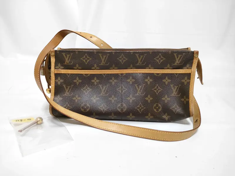 Pre-owned Louis Vuitton PVC Shoulder Bags M40008 Monogram Monogram Popin Couron Shoulder Bag