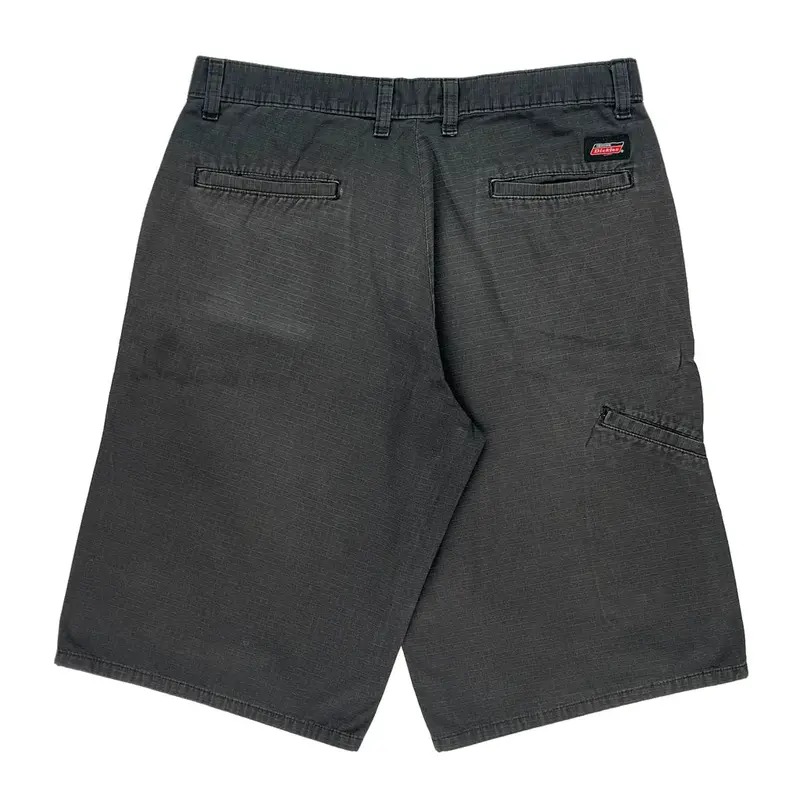 Dickies Shorts - 32W 12L Grey Cotton | Size: 32″ waist