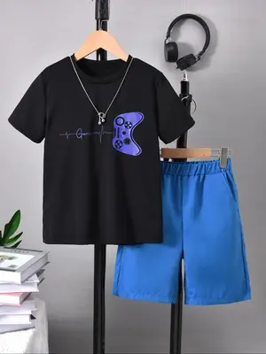 Two-piece Set Boy's Game Console Print Short Sleeve Tee & Shorts Set, Casual Round Neck T-shirt & Shorts for Summer, Kids Clo...