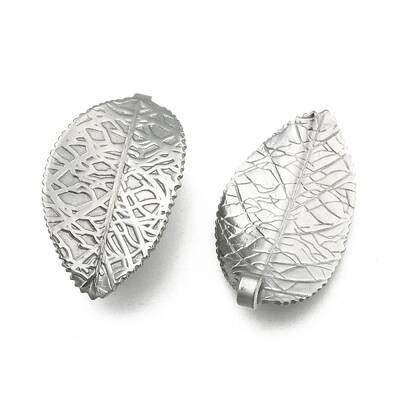Tarnish Resistant 304 Stainless Steel Leaf Pendants