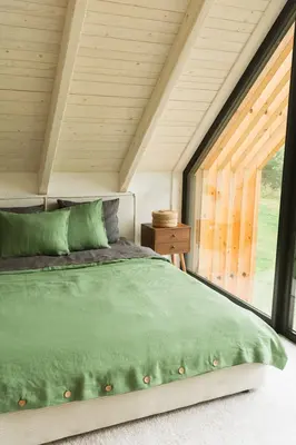 Linen duvet cover in Matcha Green | Size: US King