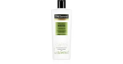 TRESemmé Flawless Waves moisturizing conditioner for wavy and curly hair 400 ml