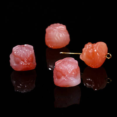 Natural YanYuan Agate Carved Beads