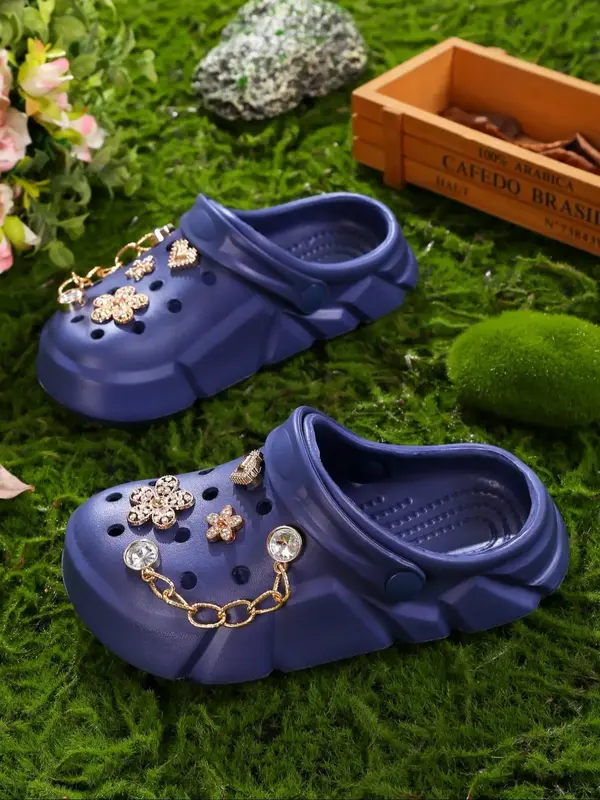 Girl's Fashionable Flower Decorated Clogs, Casual Breathable Waterproof EVA Garden Shoes for Beach, Comfortable Shoes for Dai...