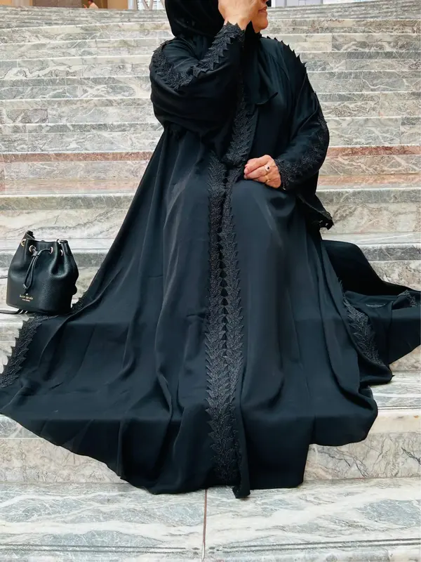 Alina Abaya - Black
