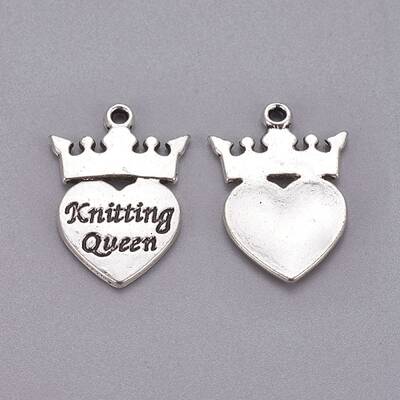 Tibetan Style Crown with Heart Carved Word Knitting Queen Alloy Pendants