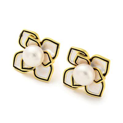 Brass Flower Stud Earrings with Natural Pearl