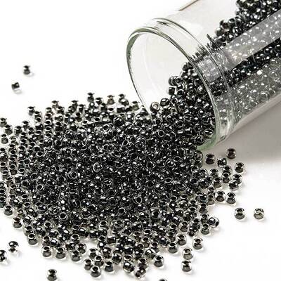 TOHO Round Seed Beads
