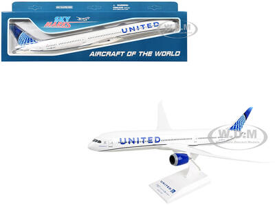 Boeing 787-10 Dreamliner Commercial Aircraft United Airlines (N12010) White with Blue Tail (Snap-Fit) 1/200 Plastic Model by ...