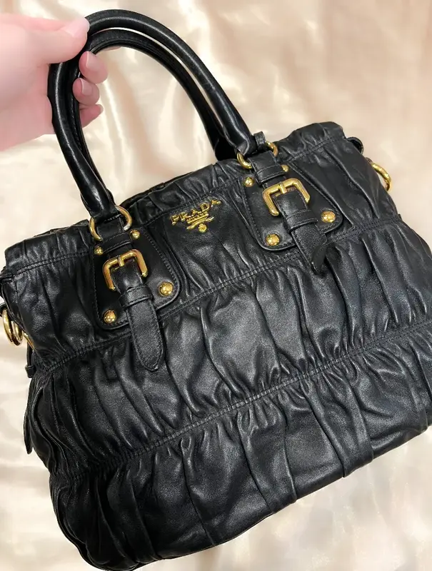 Pre-owned PRADA Leather Tote Bags Gaufre Black Quilted Tote Bag