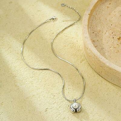 304 Stainless Steel Pave Shell Pearl Flat Round Pendant Necklaces for Women