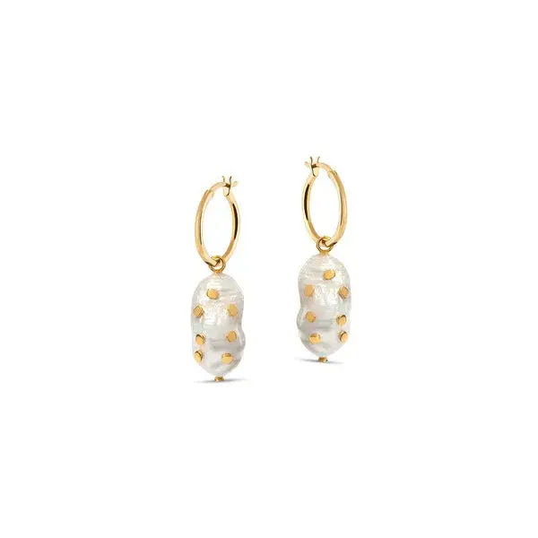Venus Gold Hoop Earrings With large Keshi Pearl And Barnacles | Size: Small