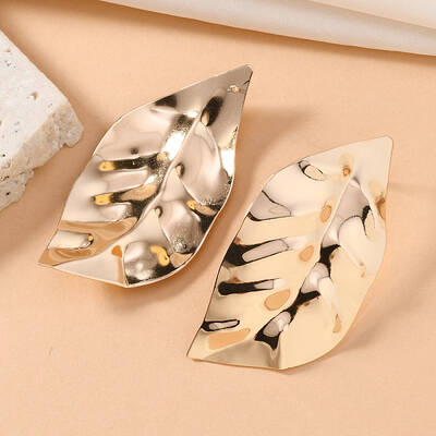 Iron Irregular Stud Earrings