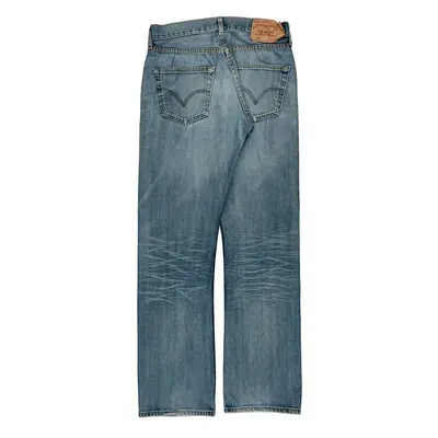 501 Levis Jeans - 32W 33L Light Wash Cotton Blend | Size: 32″ waist