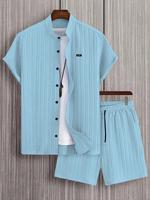 Two-piece Set Men's Solid Color Textured Short Sleeve Shirt & Drawstring Waist Shorts Set, Regular Fit Casual Shortsleeve Rou...