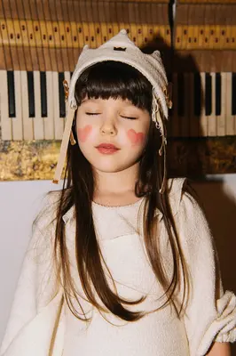 White princess crown