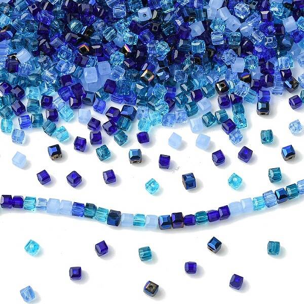 500Pcs Cube Glass Beads