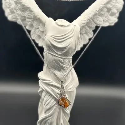 [Crescent Cast] Crystal Cage Pendant Necklace (Swappable Stone Design)