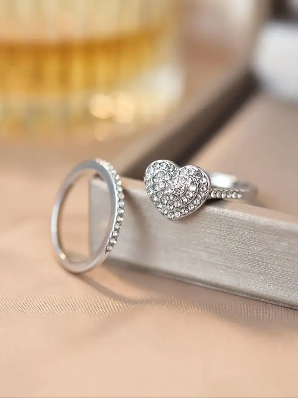 2 alloy heart-shaped women's fashion rings
