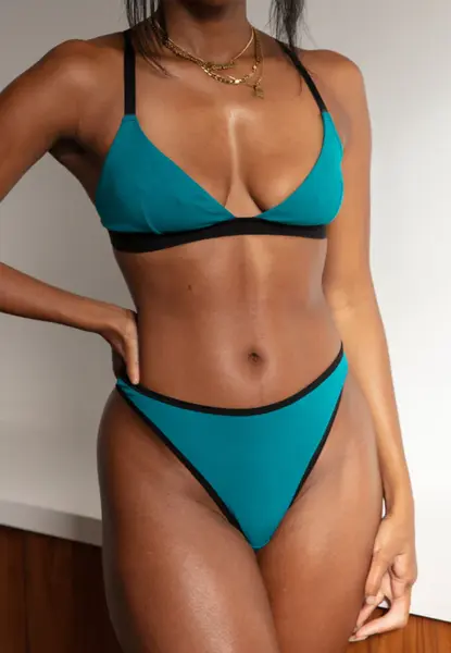 The Triangle, Ocean Blue | Size: L