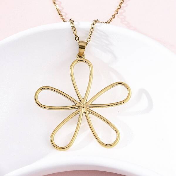 Hollow Flower 304 Stainless Steel Pendant Necklaces