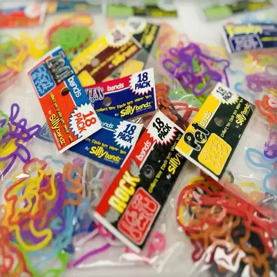 Sillybandz Trick or Treat Starter Pack- 1800 Sillybandz