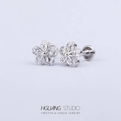 Stainless Steel Micro Pave Clear Cubic Zirconia Cartilage Earrings for Women Men