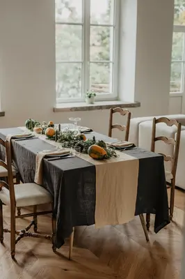Linen tablecloth in Charcoal | Size: 59x59