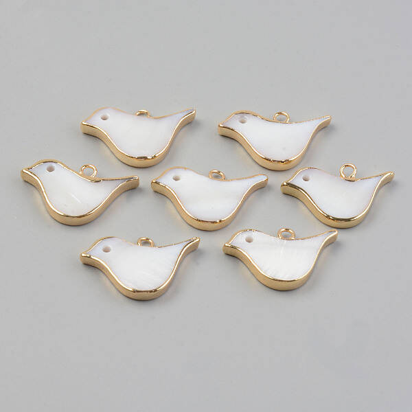 Electroplate Natural Freshwater Shell Pendants