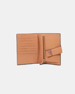 Two-Tone Flap Wallet | Color: Caramel x Tan