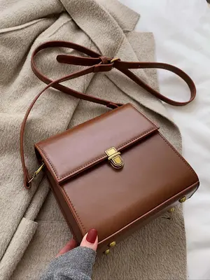 Women's Solid Crossbody Bag, Fashionable Pu Leather Zipper Shoulder Bag for Daily Use, Matching Flap Square Bag for Teen Girl...