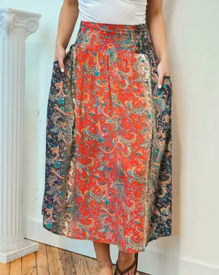 Pivoting Maxi skirt - Upcycled | Size: M/L | Color: Saturated