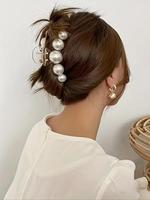 Faux Pearl Decorated White Claw Clip, Minimalist Headwear Suitable for Thick Hair, Fashion Hair Accessories for Party, Daily ...