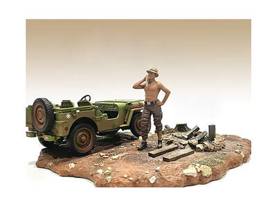 4X4 Mechanic Figure 1 for 1/18 Scale Models by American Diorama